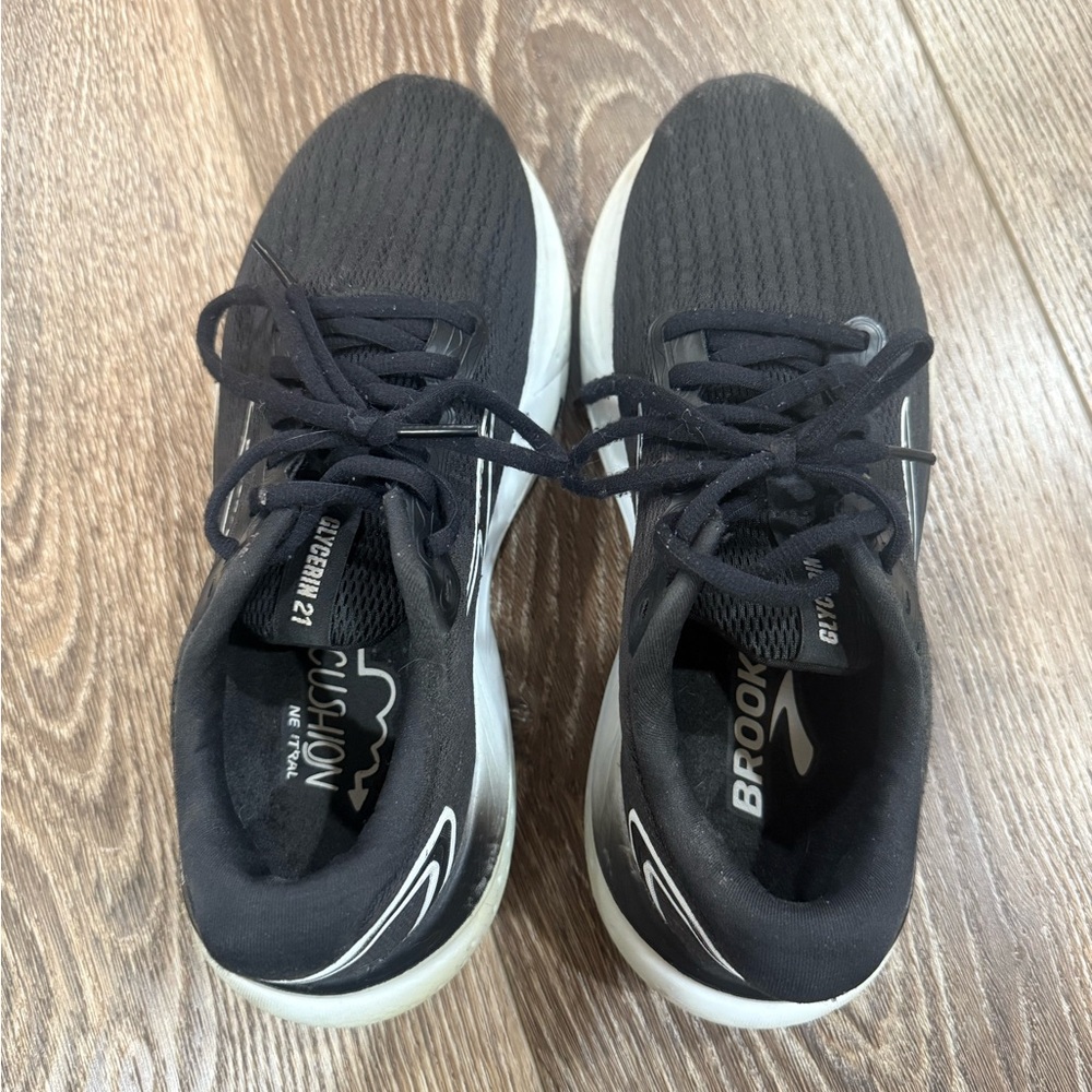 Brooks Women’s Glycerine Black and White Shoes